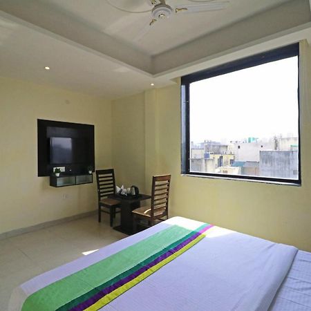 ניו דלהי Hotel Paragon Suites מראה חיצוני תמונה