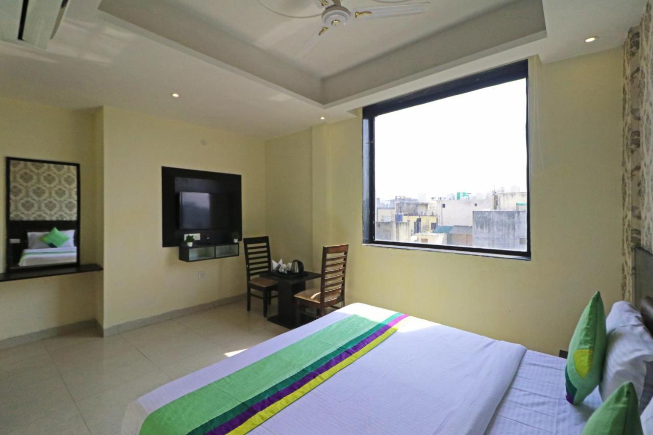 ניו דלהי Hotel Paragon Suites מראה חיצוני תמונה